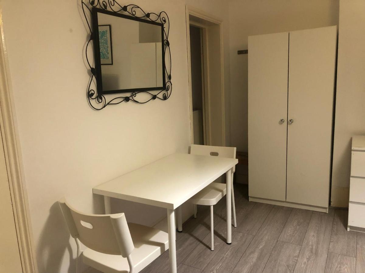 Oyo 94 Bricklane Studio Flats Hotel Londen Buitenkant foto