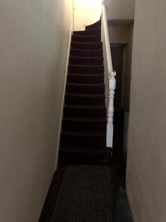 Oyo 94 Bricklane Studio Flats Hotel Londen Buitenkant foto