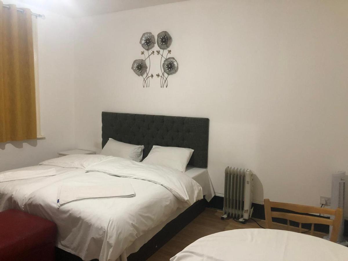 Oyo 94 Bricklane Studio Flats Hotel Londen Buitenkant foto